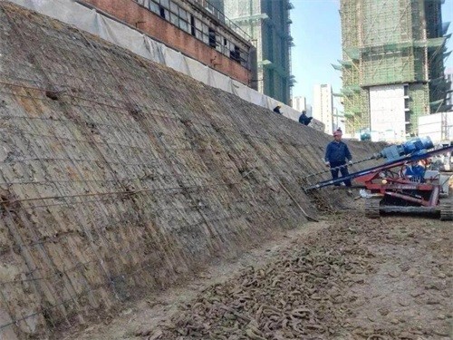 道县建筑边坡支护